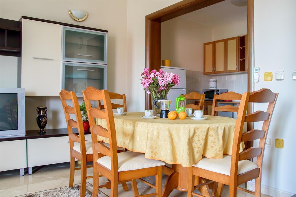 Apartment Roko Umag Exterior foto